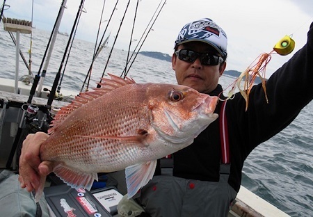 お客様より釣果ご報告 タイラバ そして 奴が来た 浅ブロ沖船 浅草釣具の日常